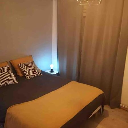 Charmant Appartement Au Calme Bourg-en-Bresse Kültér fotó